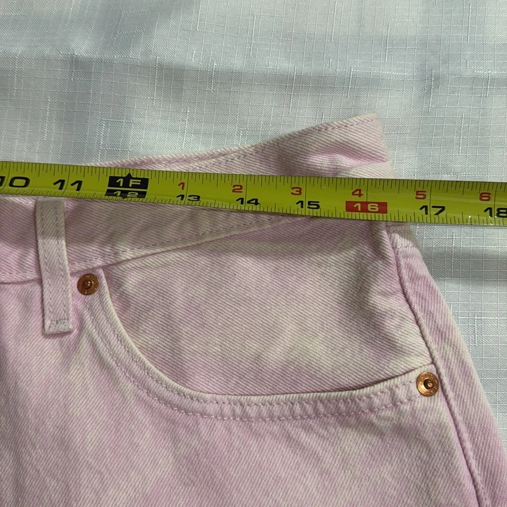 (B5) Levi's Original 501 Women's Frayed Hem Denim Shorts in Pink, Youth Size 30